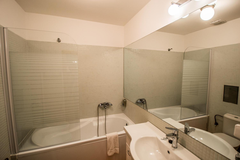 Bathroom 3, Stylish Apartments close to Eden Garden, Praha 1