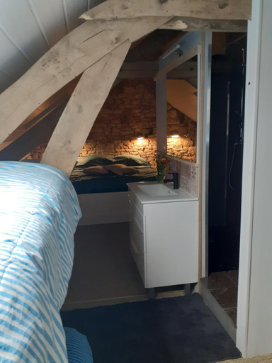Others 2, chambre namaste, Lot