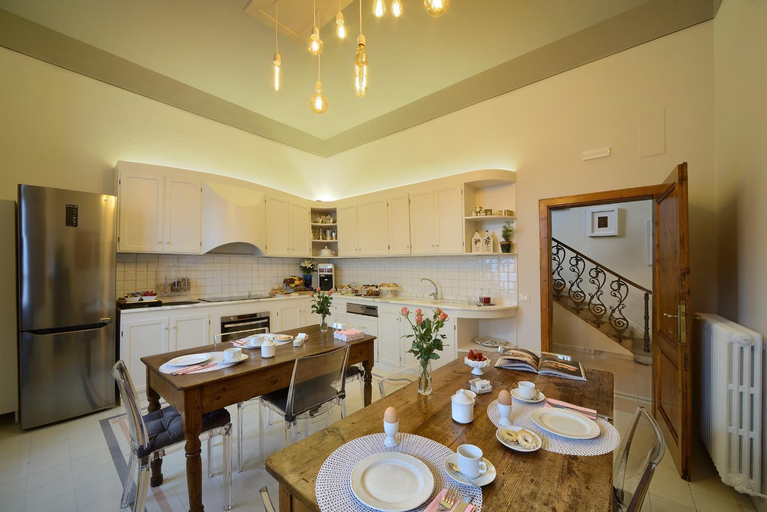 Food & Drinks 4, Villa Le Facezie B&B, Arezzo