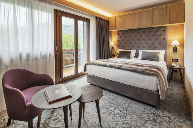 Bedroom 3, Lajadira Hotel & Spa, Belluno