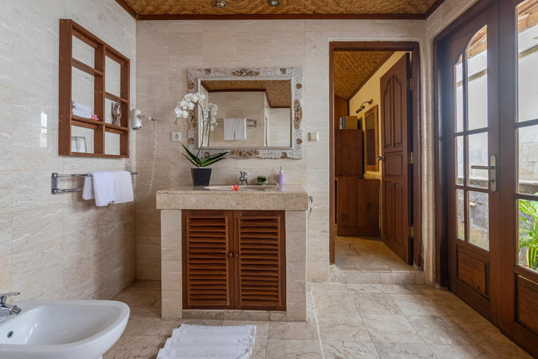 Bathroom 5, Nusa Indah Candidasa, Karangasem