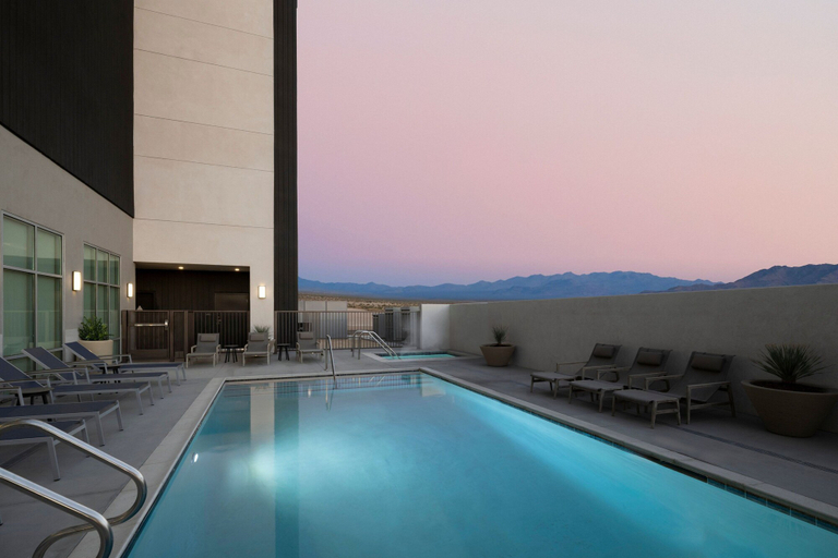 Sport & Beauty, TownePlace Suites by Marriott Barstow, San Bernardino