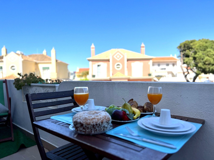 Others 4, Faro Airport Flat 6 by Homing, Faro