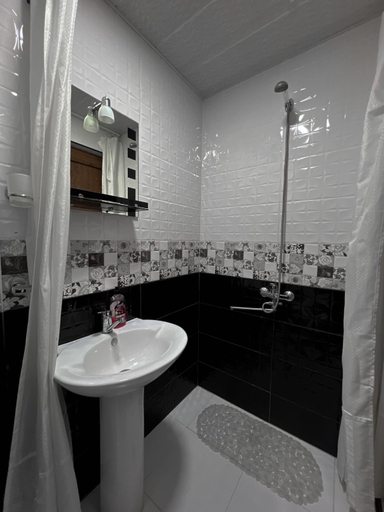 Bathroom 2, Barbara's Eco-Cozy GuestHouse, Mestia