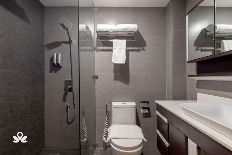 Bathroom 3, Hotel Inigo, Legazpi City