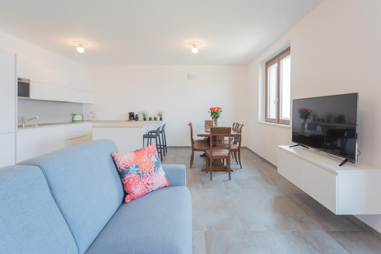 Others 3, Dream Lake Apartments Lake View - private beach by Rent All Como, Como