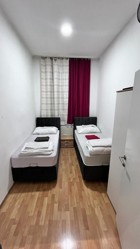 Others 5, Hostel Wieden, Wien