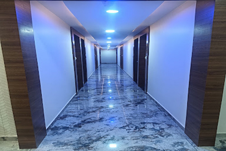 Others 1, Hotel Metro, Vadodara