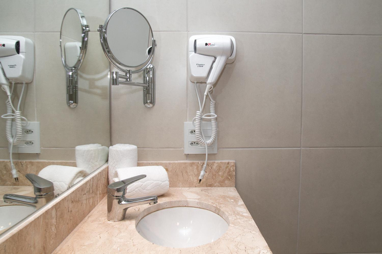 Bathroom 4, Bristol Imperatriz Hotel, Imperatriz