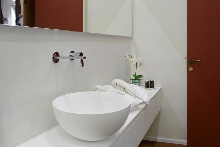Bathroom 7