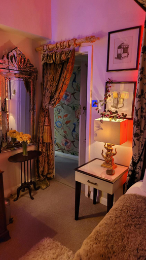 Others 3, Ravenscroft B&B, Nottinghamshire