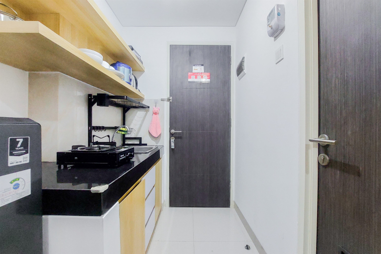 Others 4, Compact and Tidy Studio at Serpong Garden Apartment By Travelio, Tangerang