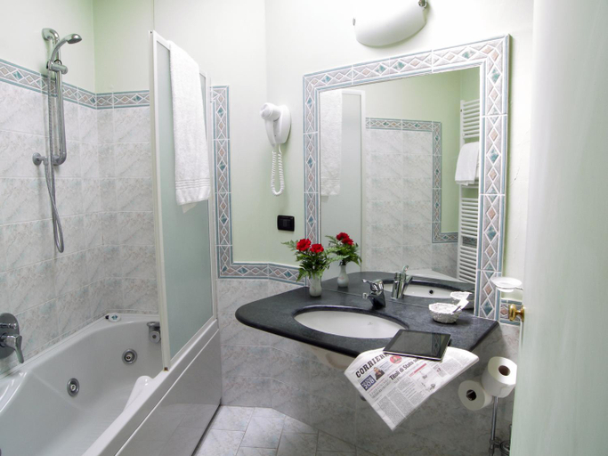 Bathroom 4, Coccodrillo Hotel & Residence, Savona