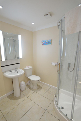 Others 3, The Penellen guest accommodation room only, Cornwall