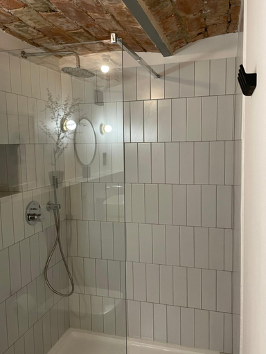 Bathroom 2, Low Studio 5, Świnoujście