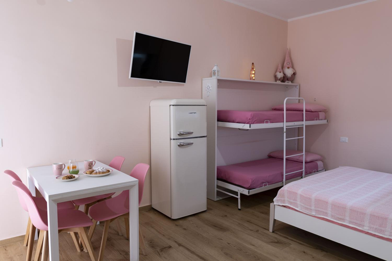 Bedroom 2, The Sorabellas, Latina