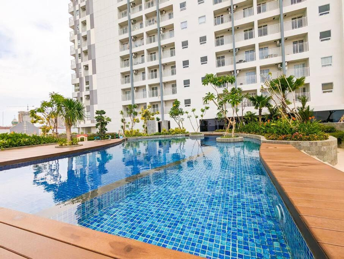 Swimming Pool 4