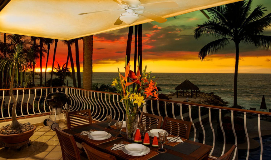 Others 2, Ocean Front, 3 bedroom, 3 bathroom, Casa Natalia, Playa Esmeralda, Puerto Vallarta