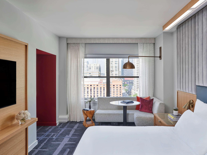 Bedroom, 21c Museum Hotel Chicago, Cook