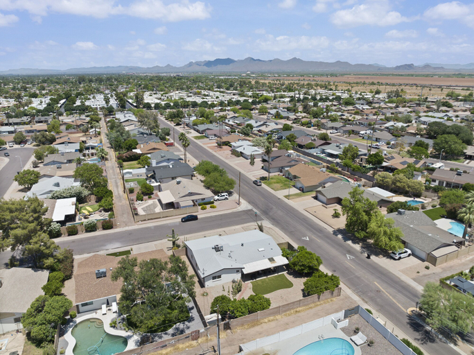 Exterior & Views 2, Fairmount Inn, Maricopa