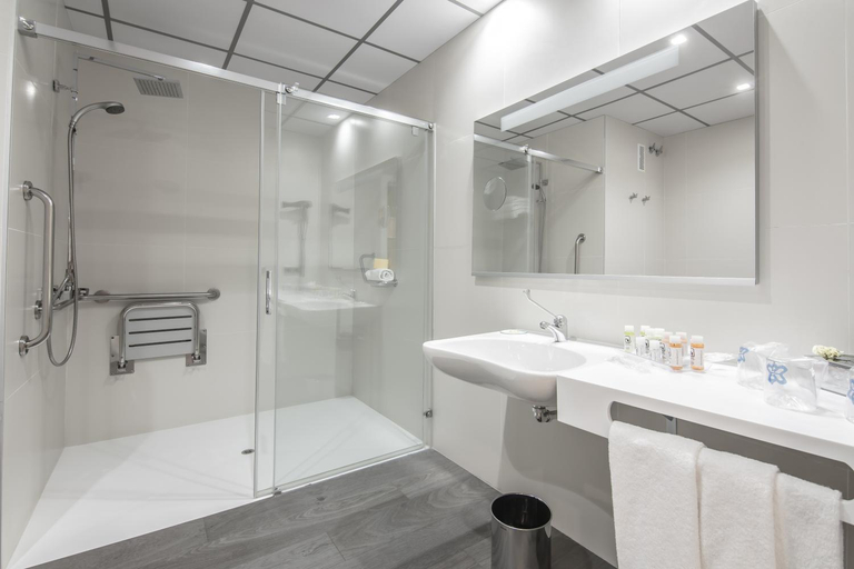 Bathroom 4, Monte Puertatierra, Cádiz
