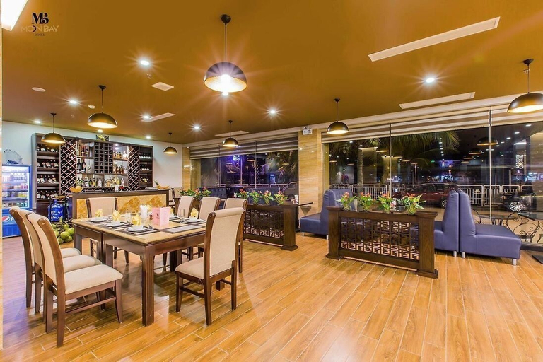 Food & Drinks 4, Moon Halo Hotel, Hạ Long