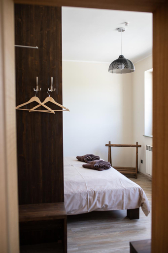 Others 2, Apartmany VINO HRUSKA Pardubice, Pardubice