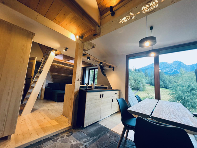 Others 5, Tatrydom Apartament Loft z kominkiem, Tatra