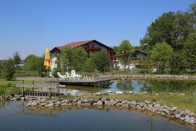 Exterior & Views 1, Hotel am Waldeck mit Restaurant, Heilbronn