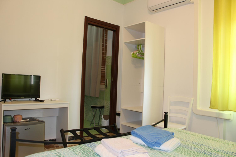 Others 3, Alghero Budget 4u, Sassari