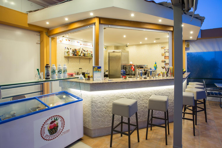 Food & Drinks 4, Nontas Hotel Apartments, Crete