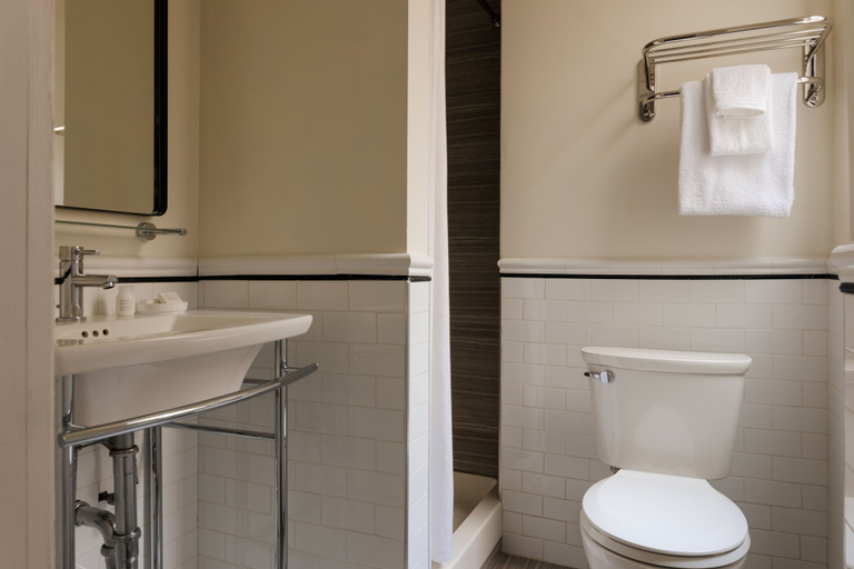 Bathroom 4, Hotel Bijou - Union Square, San Francisco