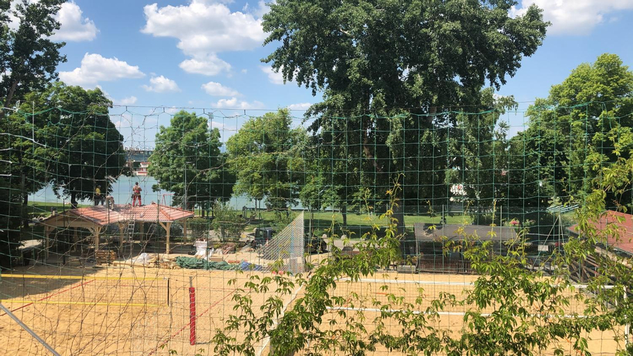 REVON Business apartment Senec, Senec