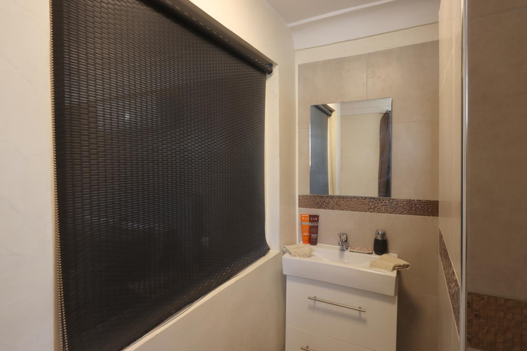 Bathroom 2, Riad-283 - 5 chambres avec piscine - Marrakech, Marrakech