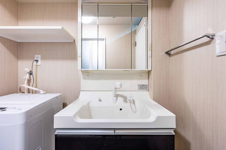 Bathroom 3, MELL-THEATER RESORT, Osaka