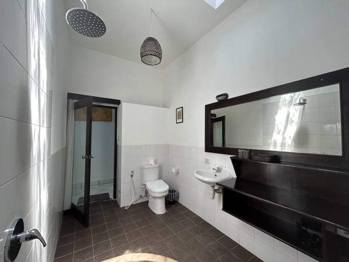 Bathroom 3