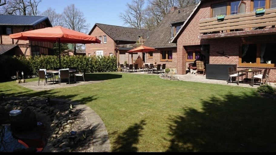 Exterior & Views 2, Hotel Restaurant Hillmers Hoff, Harburg