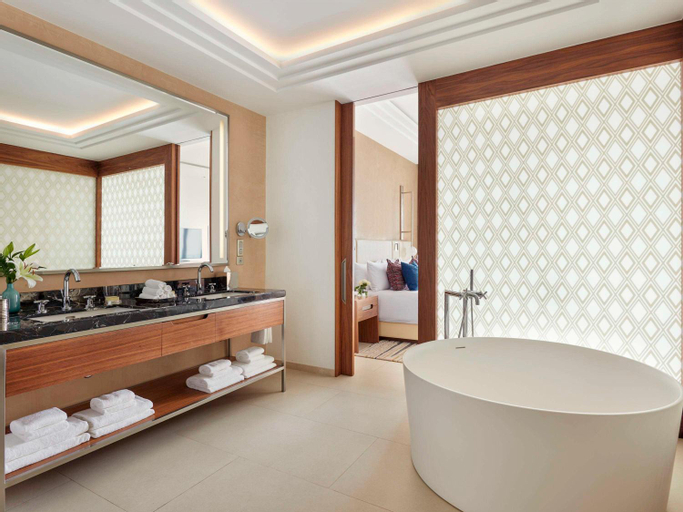 Bathroom 14
