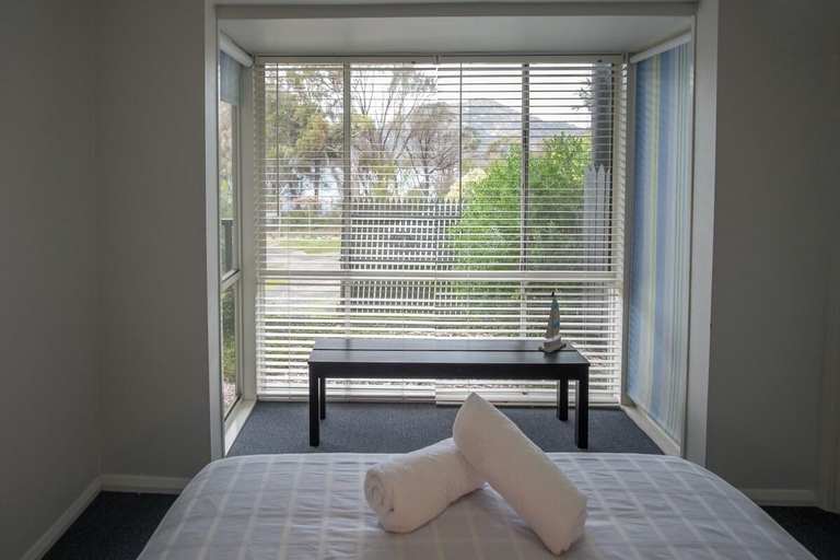 Bedroom 2, Cove Beach Apartment 1 ~ waterfront with views, Glamorgan-Spring Bay