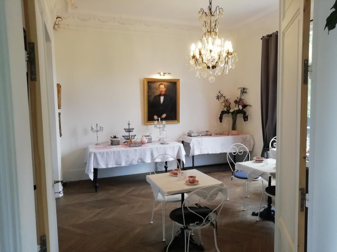 Others 2, VILLA HENRI, Aisne