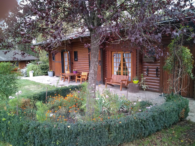 Exterior 12