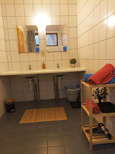 Bathroom 3, Petites-Tailles - chambre d'hotes, Luxembourg