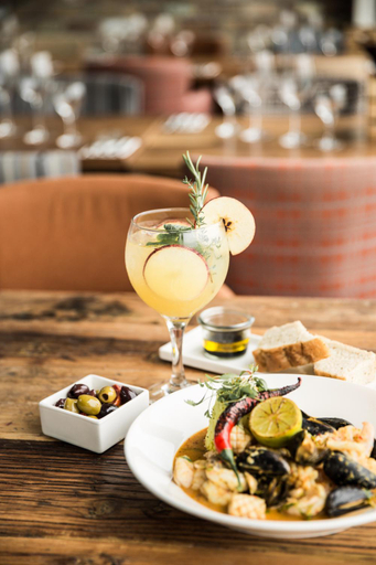 Others 3, The Pickwick Inn & Oliver's Restaurant, Cornwall