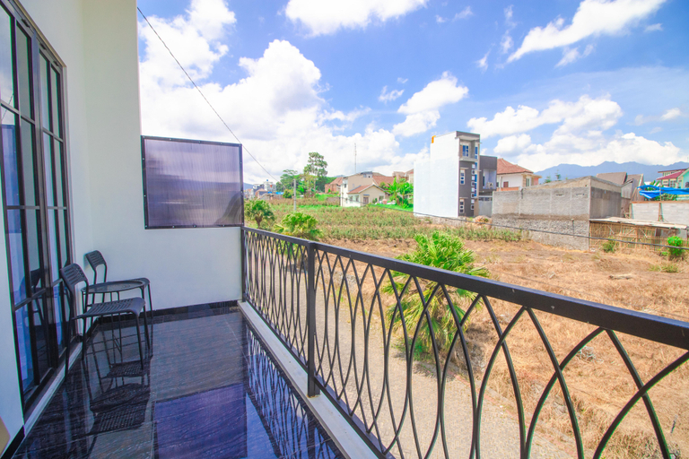 Others 4, Villa Azzalea | Private Pool & Rooftop, Malang