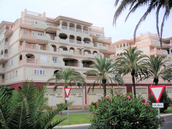 Cosy apartment in El ejido with shared pool, Almería