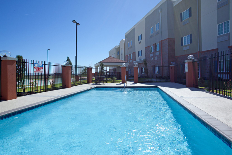 Sport & Beauty 3, Candlewood Suites LEAGUE CITY, Galveston