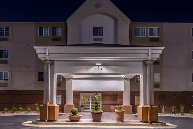 Exterior & Views 2, Candlewood Suites TOPEKA WEST, Shawnee