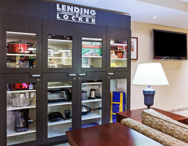 Food & Drinks 2, Candlewood Suites PEARLAND, Brazoria