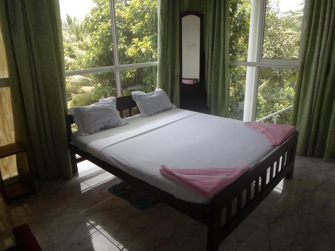 Bedroom 2, The Kingdom Gate Hotel, Harispattuwa