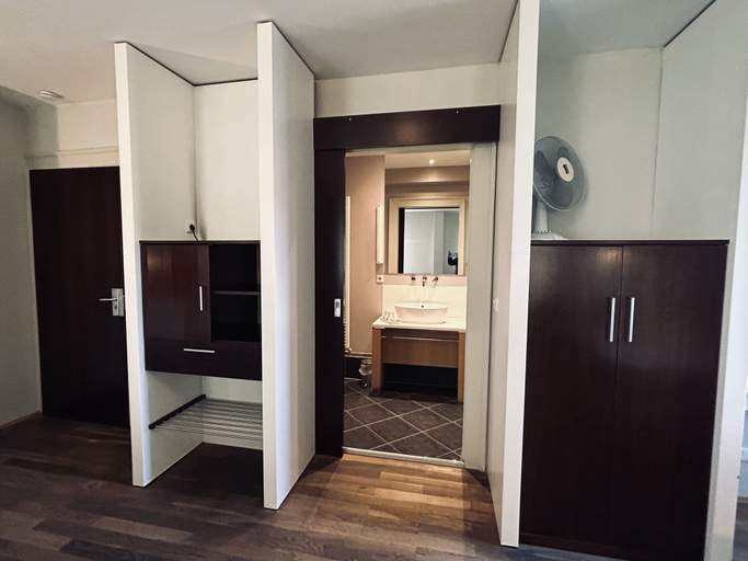 Bathroom 5, Hotel BRASSERIE, Erlangen